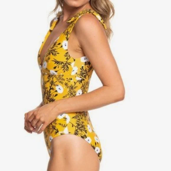 *Roxy Junior Wavy Soul Fashion One Piece Swimsuit